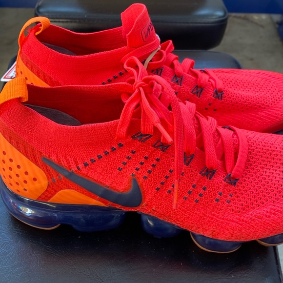 vapormax 2 red orbit